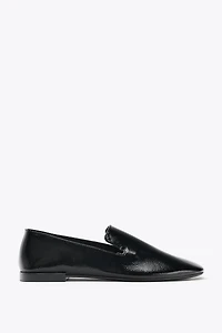 MOCASSINS À EFFET VERNI