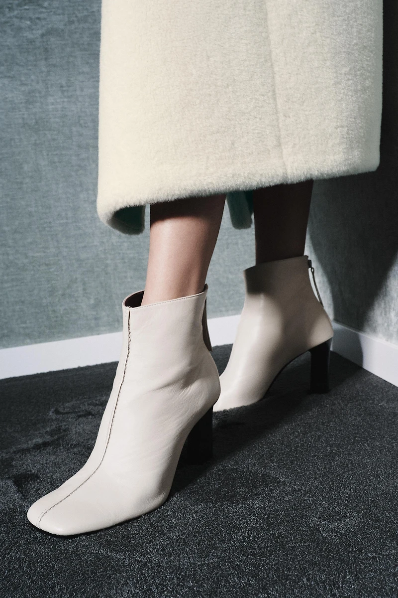 BOTTINES À TALONS EN CUIR LIMITED EDITION