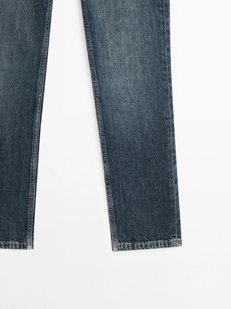Mid-rise slim fit jeans