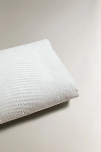 STRIPED PILLOWCASE