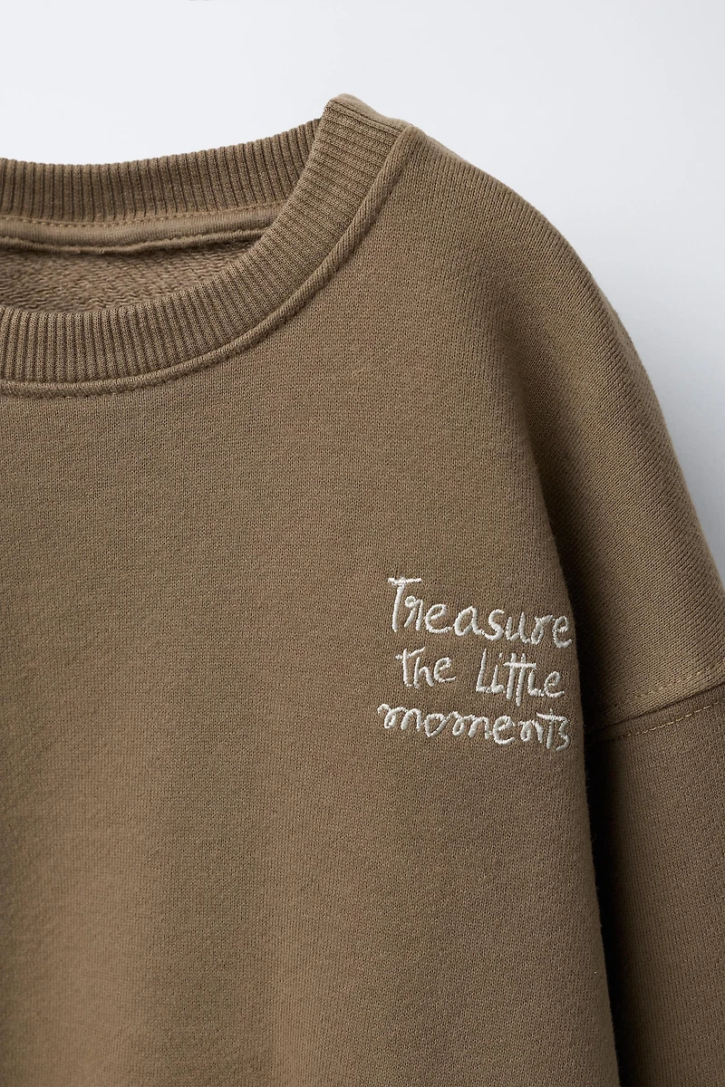 ENSEMBLE DE JOGGING SWEAT ET PANTALON INSCRIPTION BRODÉE