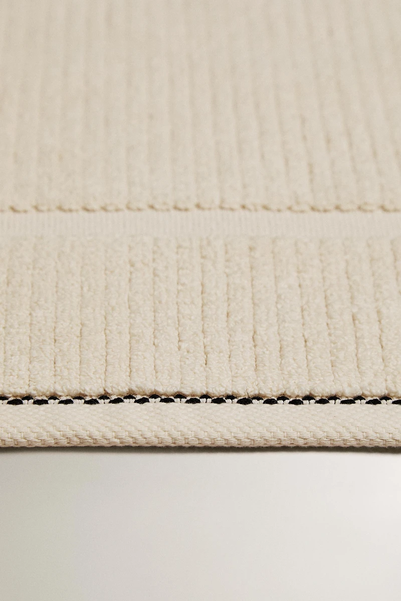 RIBBED TEXTURED BATH MAT