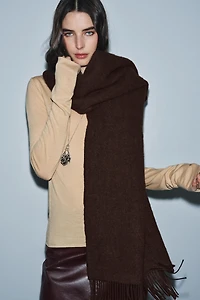 PLAIN SOFT FRINGED SCARF