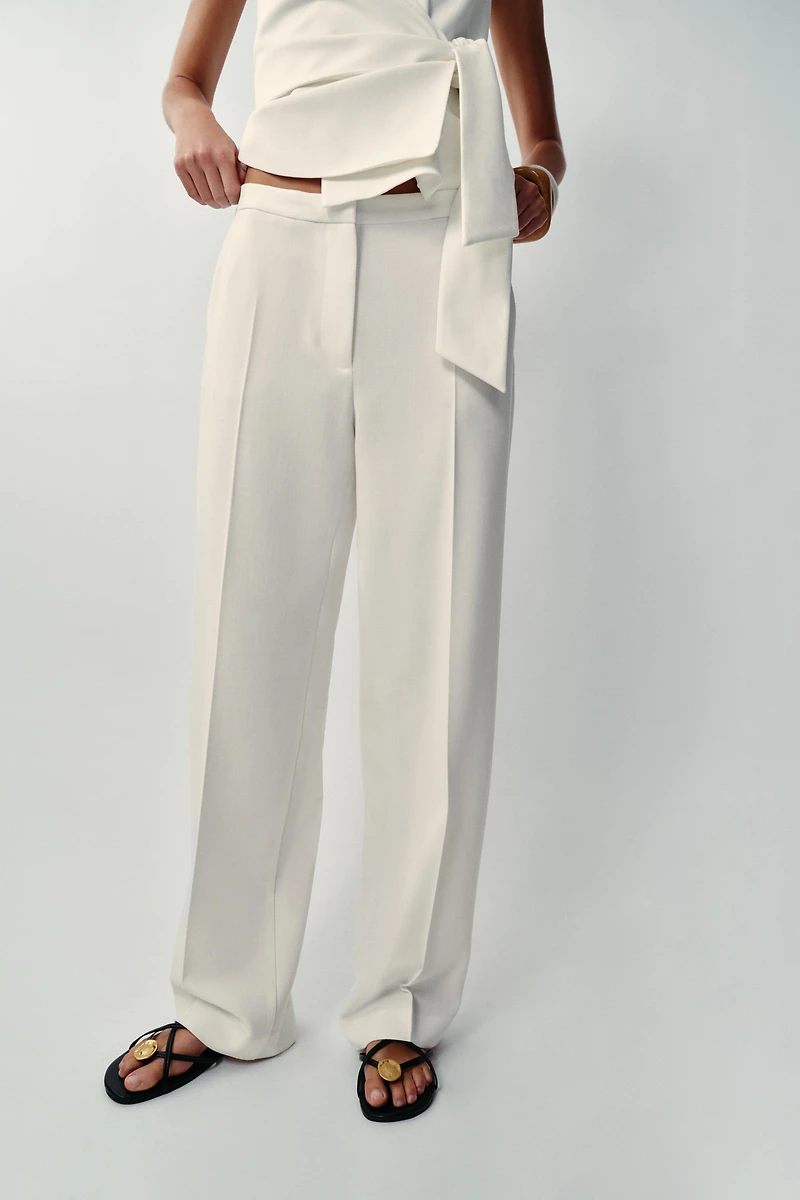 STRAIGHT LEG PANTS