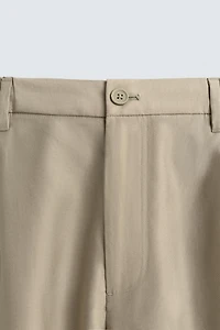 FLOWY PLEATED PANTS