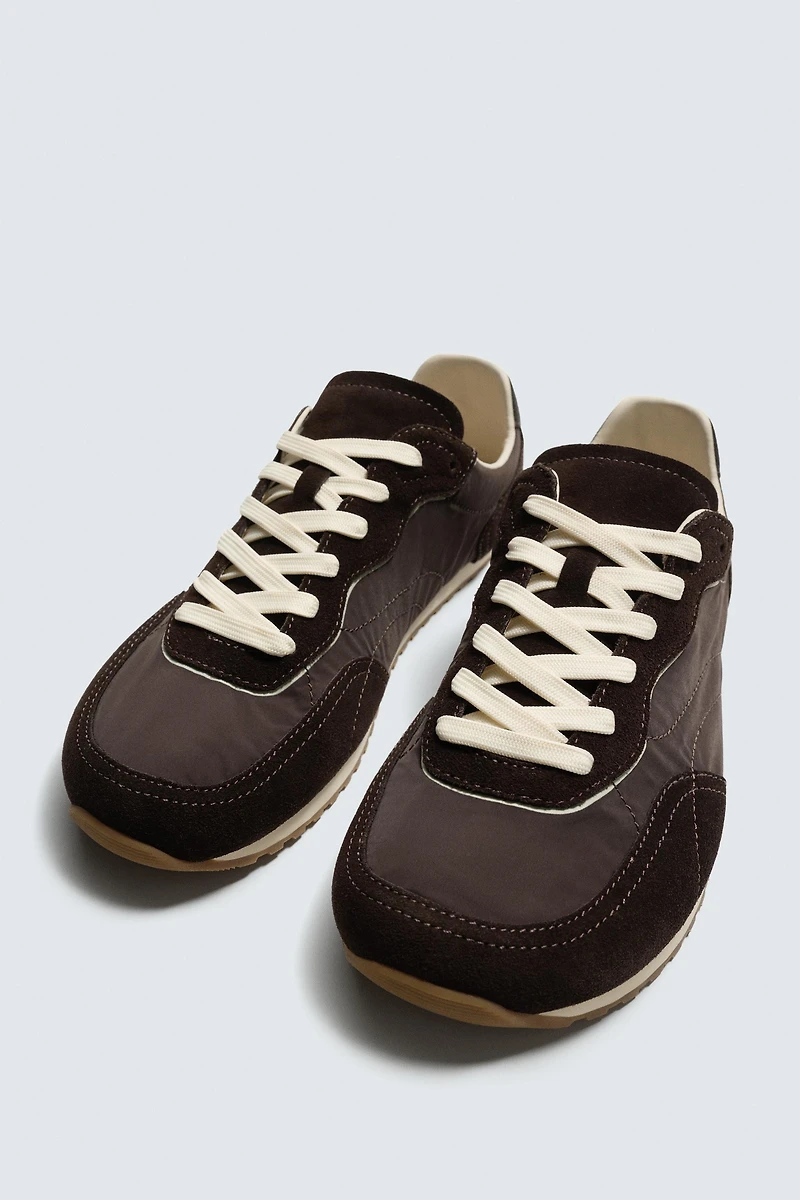 BAREFOOT SNEAKERS