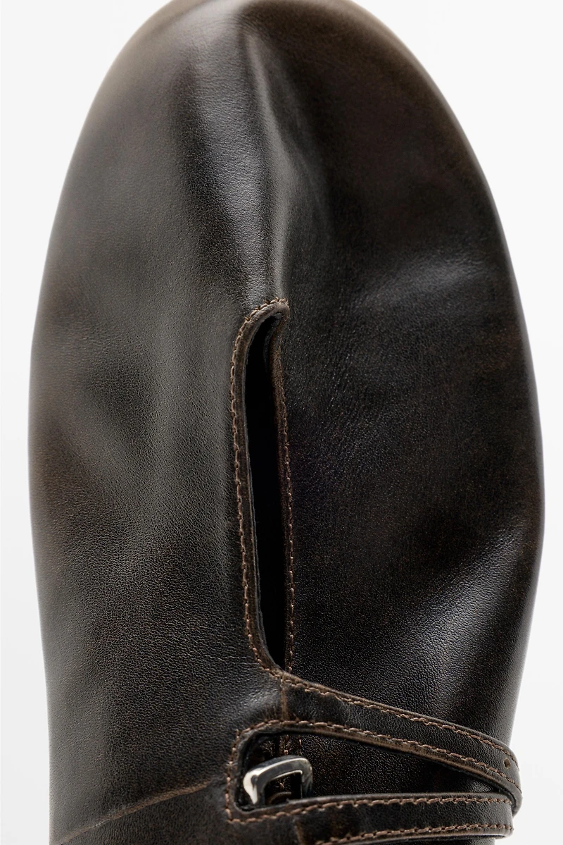 Double-strap leather ballet flat