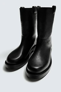TALL LEATHER BOOTS