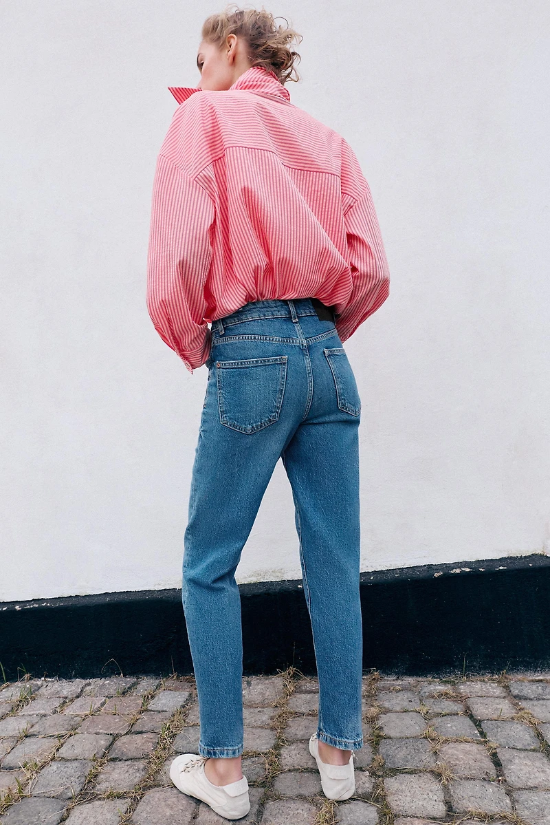 Z1975 HIGH-WAIST MOM FIT JEANS WITH PRESSED CREASE