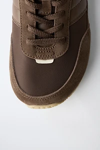 BAREFOOT SNEAKERS