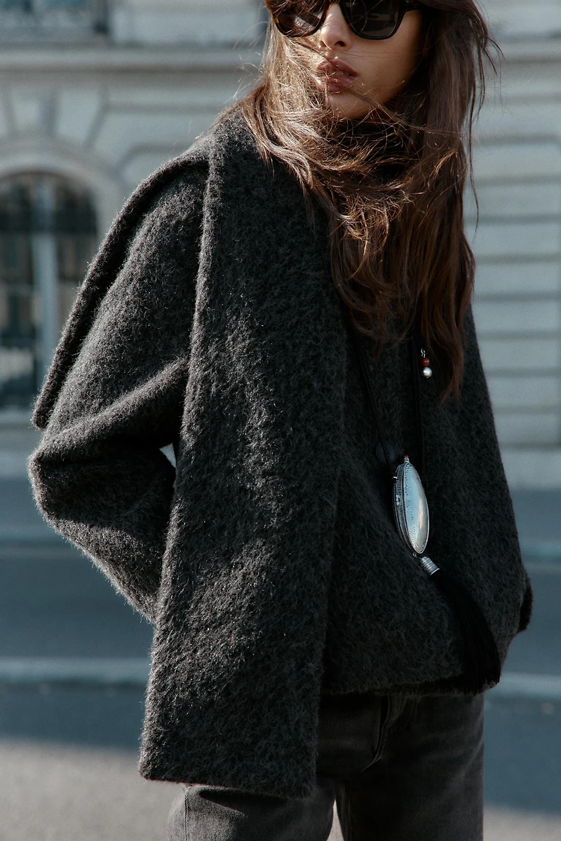 SHORT COAT WITH BOUCLÉ SCARF