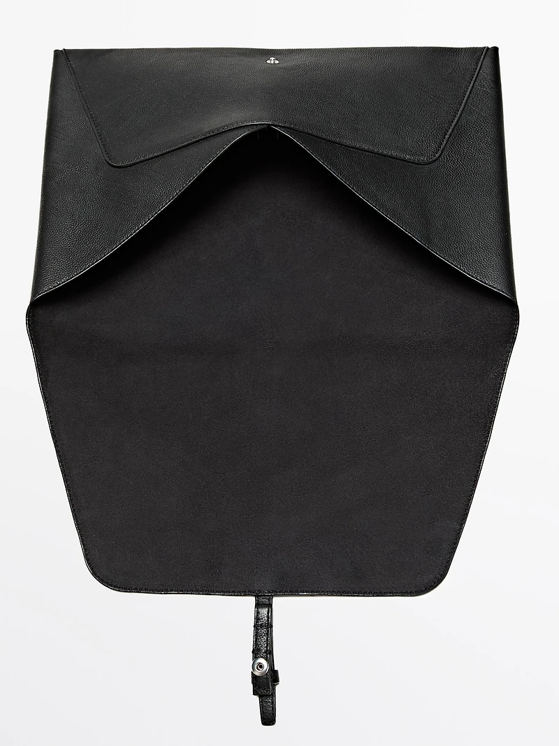 Cowhide leather laptop case with nappa finish