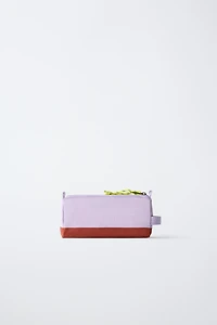 MULTICOLOR TOILETRY BAG