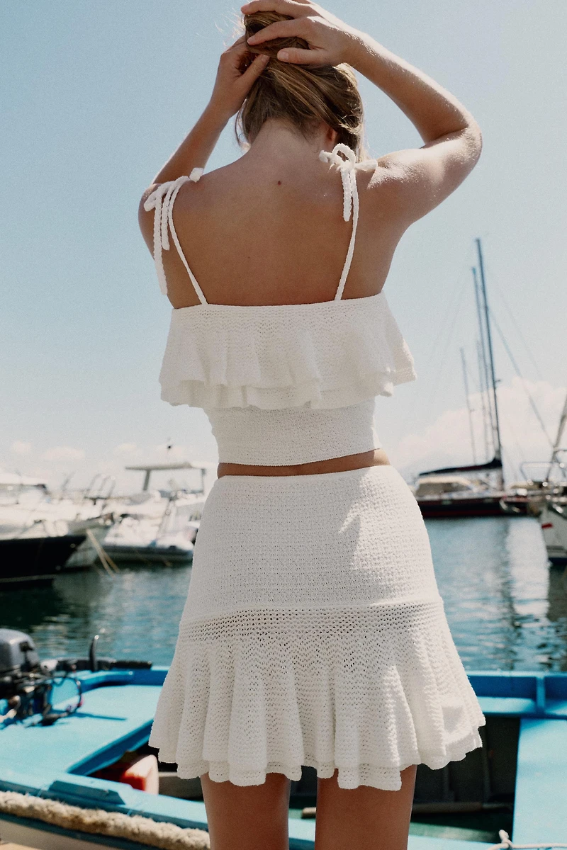 RUFFLED KNIT MINI SKIRT