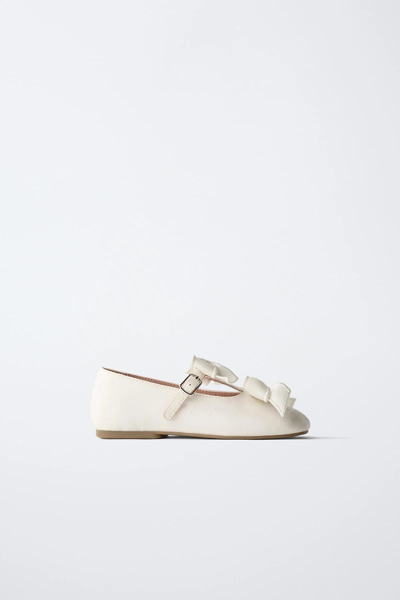 BALLET FLATS WITH BOWS