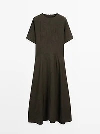 Long satin dress with short sleeves