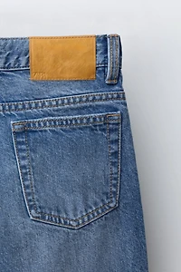 SLIM FIT JEANS