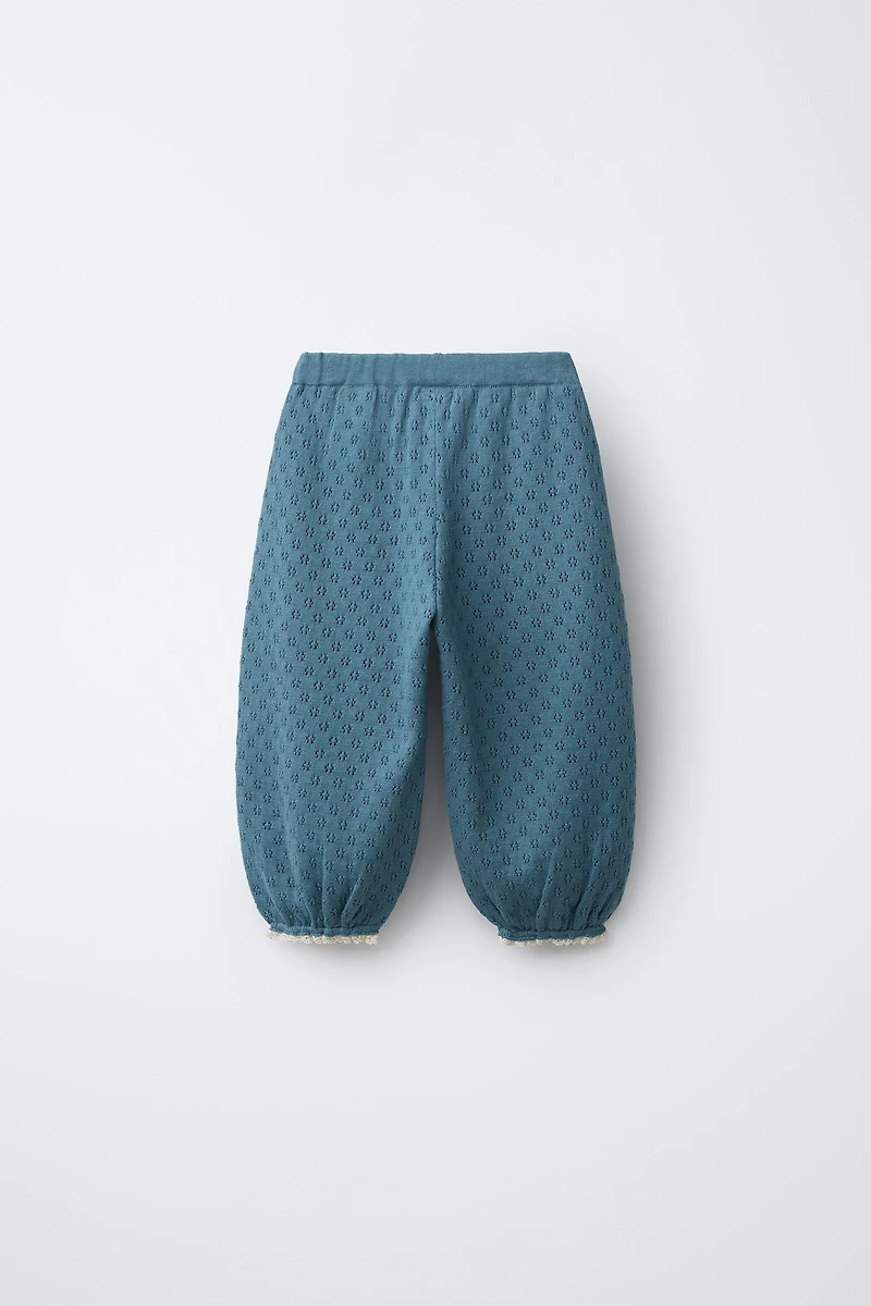 EMBROIDERED FLORAL KNIT PANTS