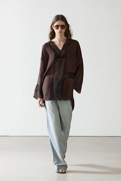 Flowing oversize linen blend blouse with lace trim