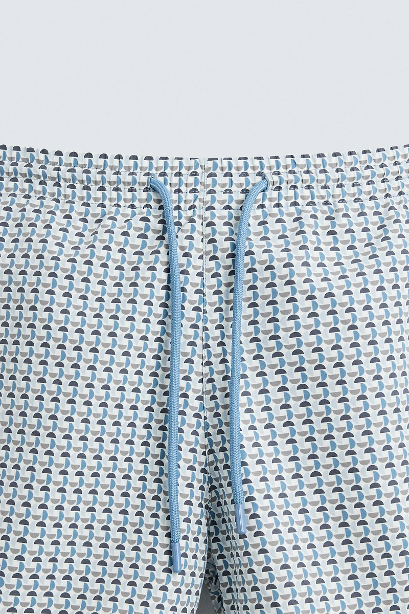MAILLOT DE BAIN SEMI-LONG À IMPRIMÉ GÉOMÉTRIQUE