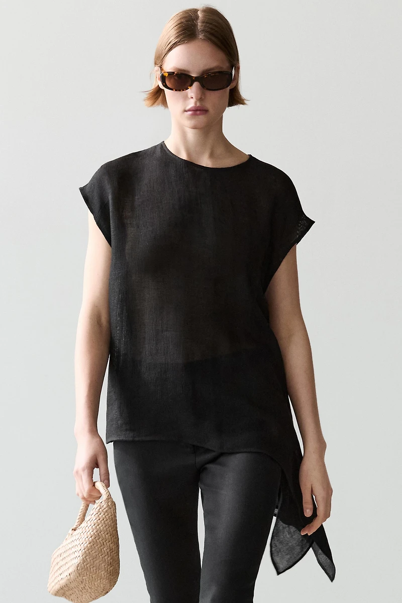 Flowing asymmetric linen top