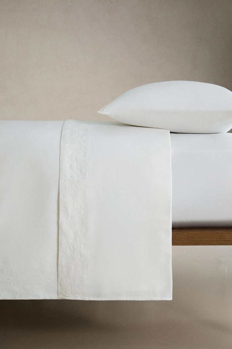COTTON AND LINEN EMBOSSED FLAT SHEET