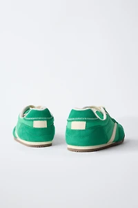 CONTRASTING SNEAKERS