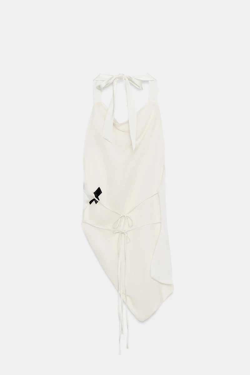 TOP HALTER ASYMÉTRIQUE SATINÉ