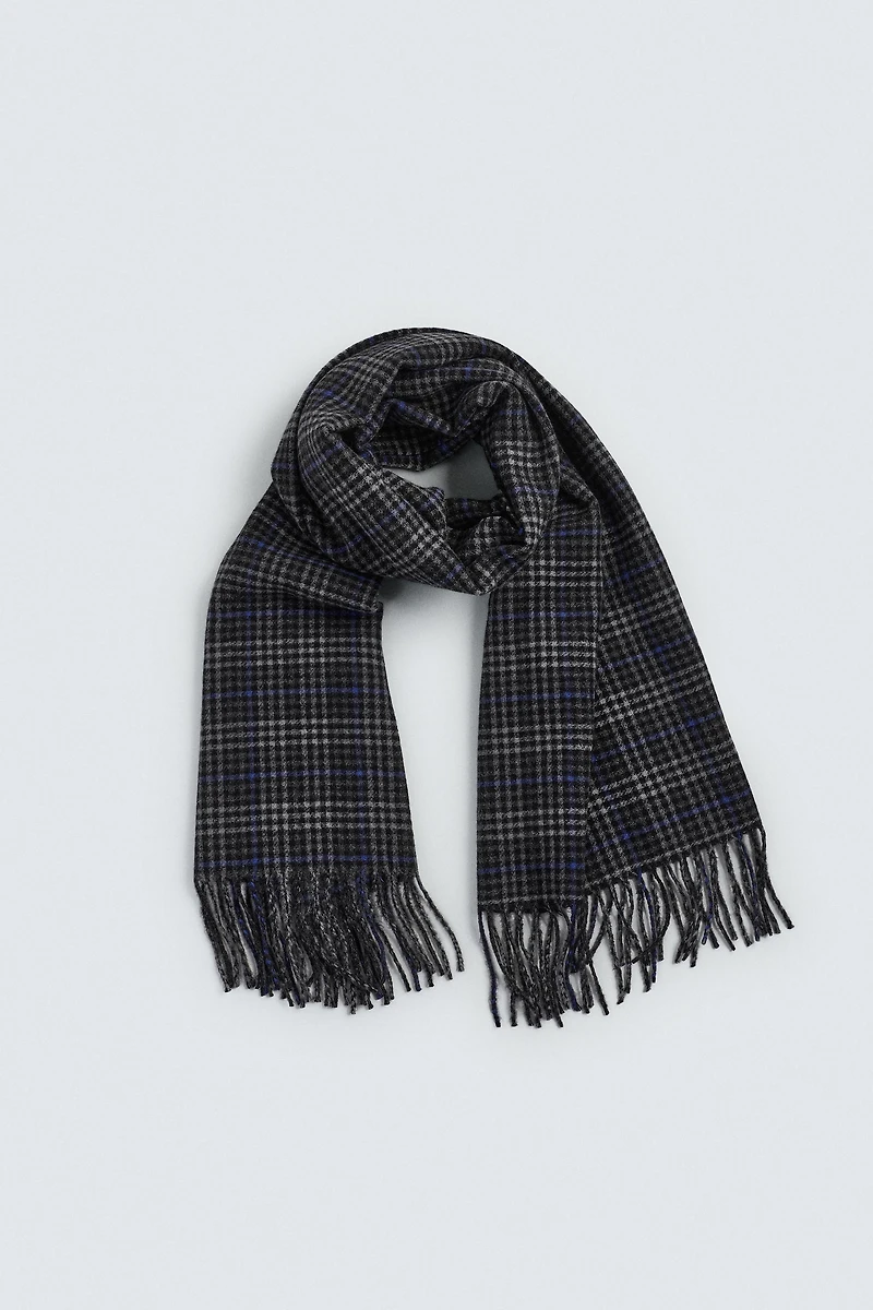 PLAID FRINGE SCARF