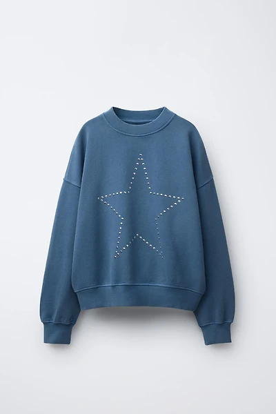 WASHED EFFECT STUDDED STAR SWEATSHIRT
