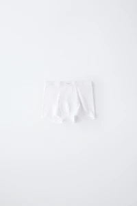 AGES 6-14 / THREE-PACK OF PLAIN BOXERS WITH LABEL