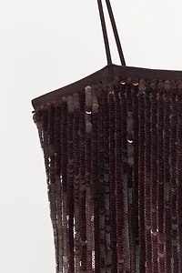 ROBE COURTE À PAILLETTES