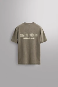 PRINTED GRAPHIC RUNNING T-SHIRT
