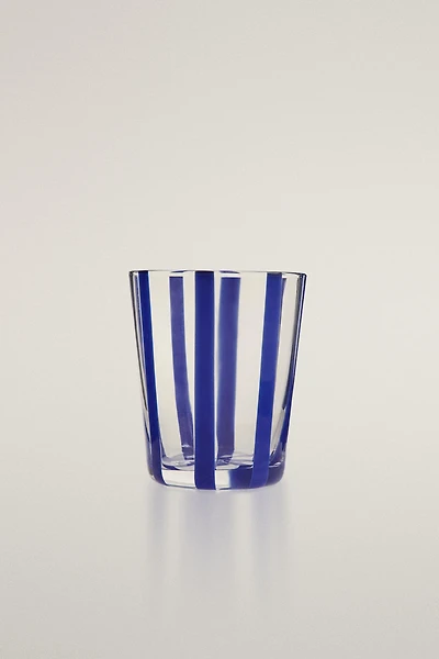GLASS TUMBLER WITH LINE DESIGN