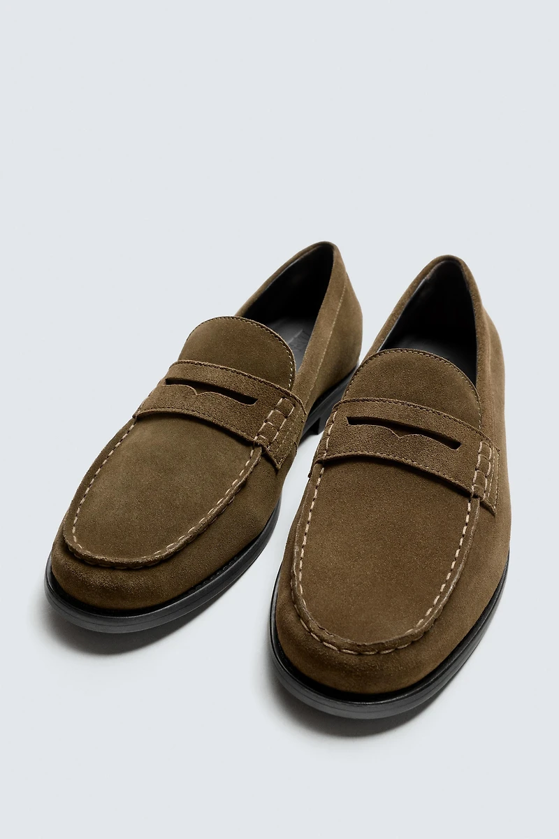 MOCASSINS EN CUIR AVEC MASQUE
