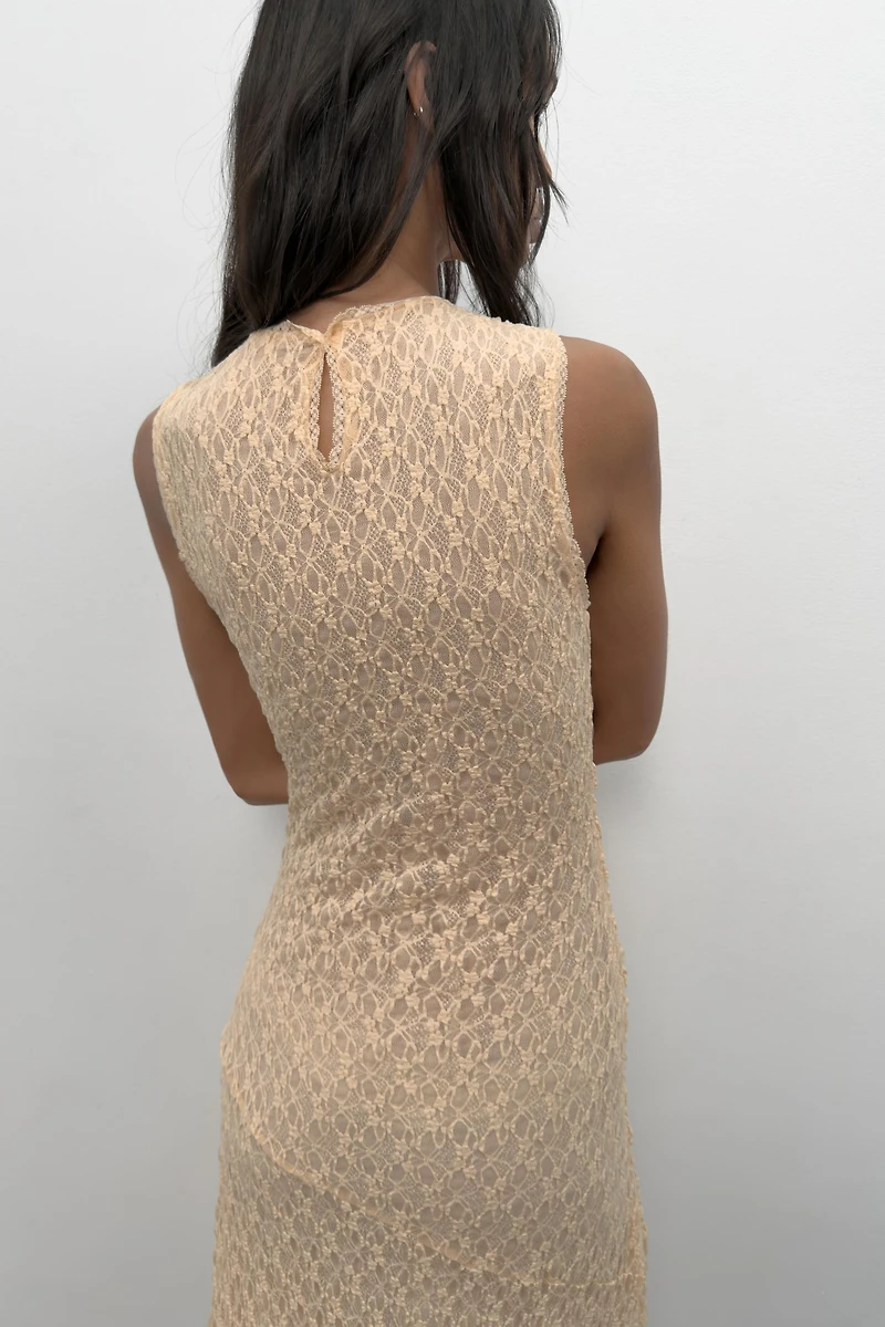 ROBE MI-LONGUE EN DENTELLE À FRONCES