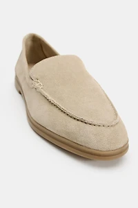 SPLIT SUEDE LOAFERS