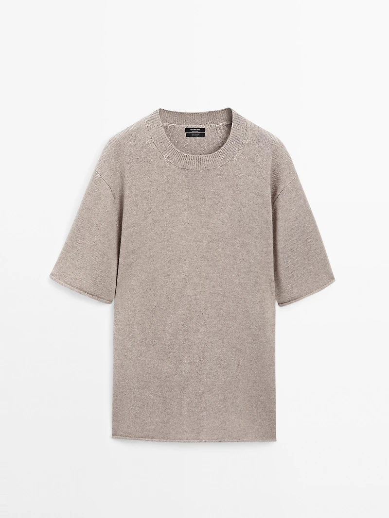 Oversize knit sweater with short sleeves