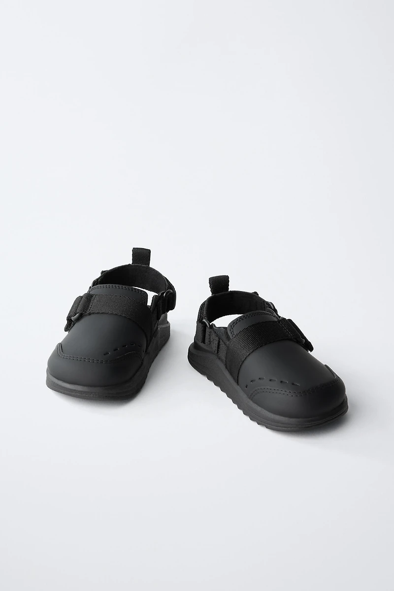RUBBERIZED CLOGS