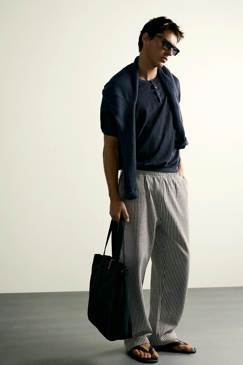 CONTRAST SEERSUCKER RELAXED FIT PANTS