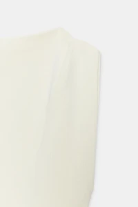 ASYMMETRIC KNIT TOP