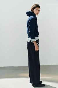 STRAIGHT-LEG TROUSERS WITH CONTRAST BUTTONS