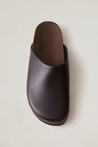 MINIMAL LEATHER CLOGS