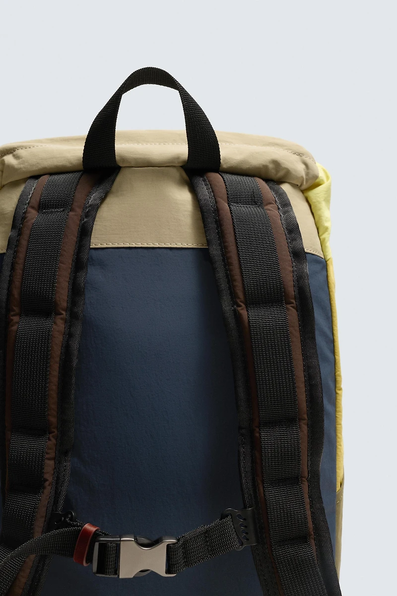 TECHNICAL BACKPACK WITH LEATHER DETAILS