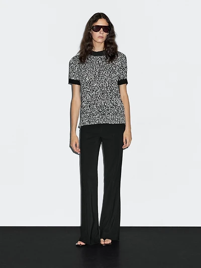 Short sleeve knit sweater