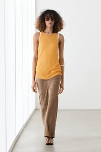 Sleeveless knit halter top