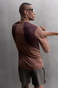 COLOR BLOCK TRAINING T-SHIRT
