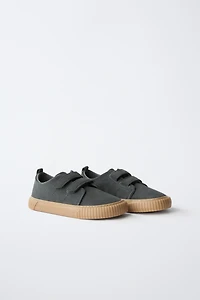 BAREFOOT LEATHER STRAP SNEAKERS