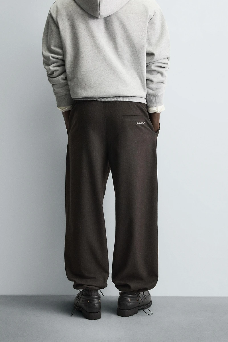 RELAXED FIT TEXTURED PANTS
