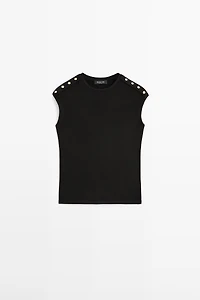 Drop sleeve T-shirt with button details